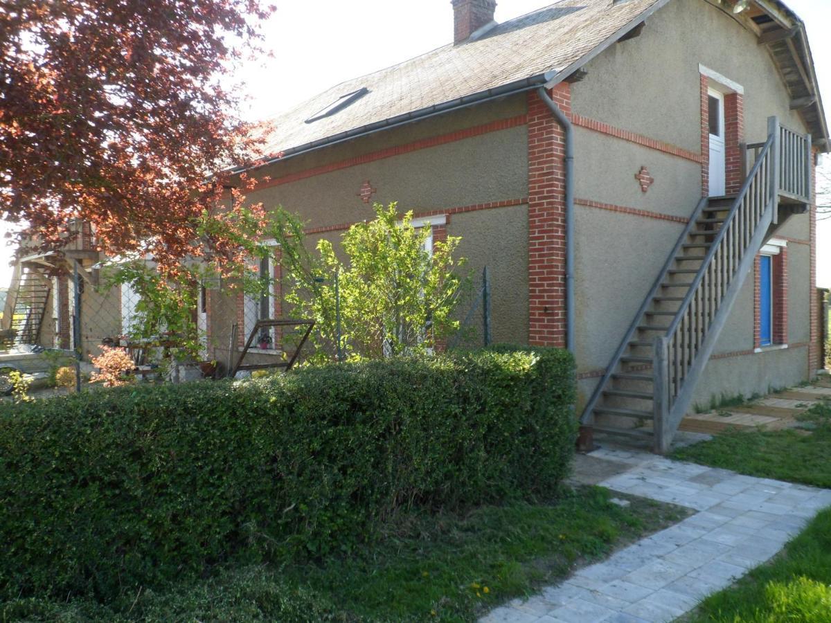 Bed and Breakfast L'Etape De St Hilaire La Gravelle Saint-Hilaire-la-Gravelle Exteriér fotografie
